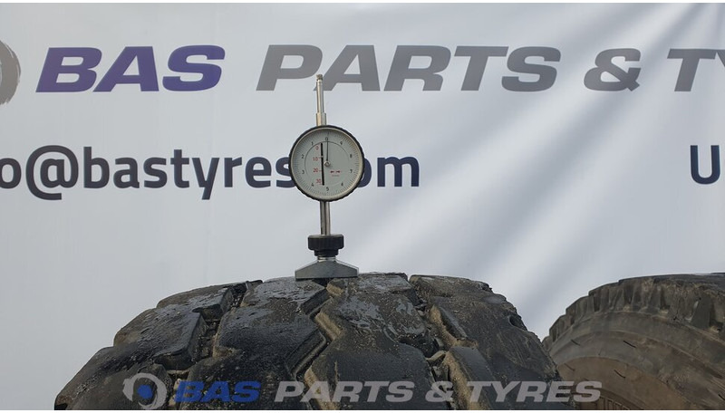 Pirelli Pirelli 13R22.5 FG:01 156/150 K M+S 3PMSF gebruikte set - الإطارات - شاحنة: صور 3 Pirelli Pirelli 13R22.5 FG:01 156/150 K M+S 3PMSF gebruikte set - الإطارات - شاحنة: صور 3