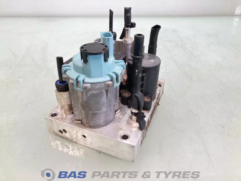 Renault AdBlue pomp Renault 7421679299 - قطع الغيار - شاحنة: صور 1 Renault AdBlue pomp Renault 7421679299 - قطع الغيار - شاحنة: صور 1