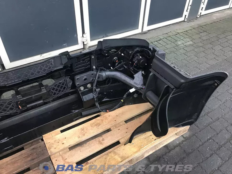 Renault D-Serie Bumper Renault 7482642303 - كأس مترعة - شاحنة: صور 5 Renault D-Serie Bumper Renault 7482642303 - كأس مترعة - شاحنة: صور 5