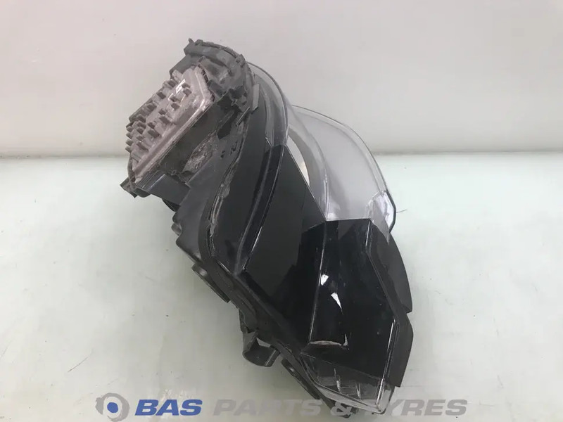 Renault T-Serie Evolution Koplamp Links 7423645386 - كشافات - شاحنة: صور 4 Renault T-Serie Evolution Koplamp Links 7423645386 - كشافات - شاحنة: صور 4