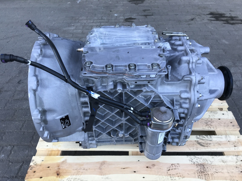 Renault T-Serie Evolution Renault AT2812G Optidrive Versnellingsbak 7420483506 - علبة التروس - شاحنة: صور 1 Renault T-Serie Evolution Renault AT2812G Optidrive Versnellingsbak 7420483506 - علبة التروس - شاحنة: صور 1