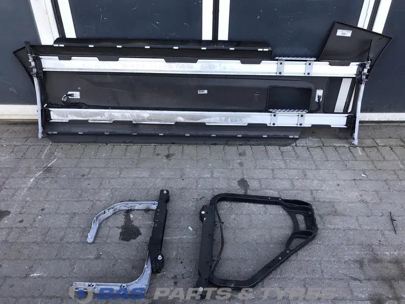 Renault T-Serie Evolution Sideskirt Set Renault 7424134838 - هيكل السيارة الخارجية - شاحنة: صور 4 Renault T-Serie Evolution Sideskirt Set Renault 7424134838 - هيكل السيارة الخارجية - شاحنة: صور 4