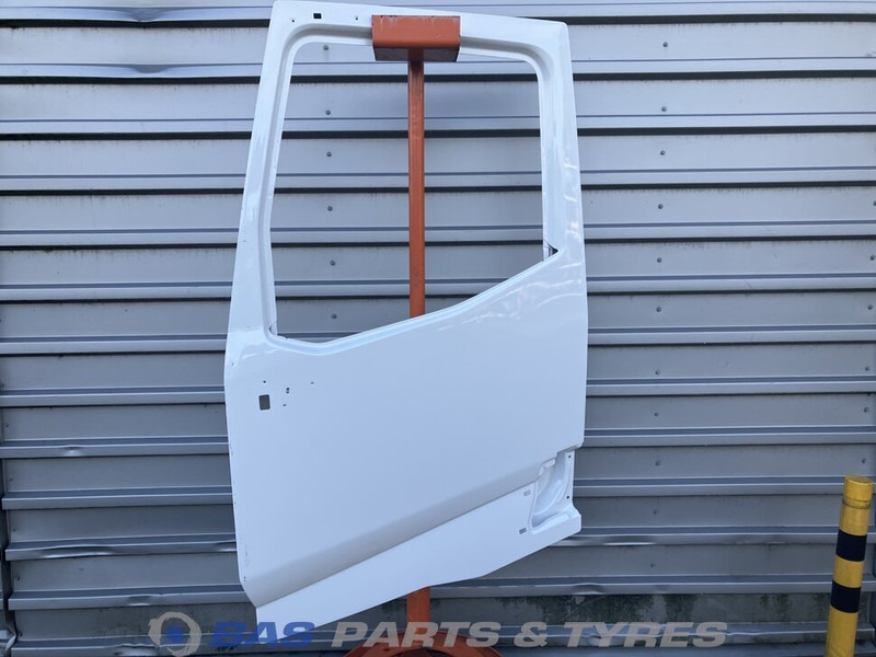 Renault T-Serie - باب و قطع الغيار - شاحنة: صور 1 Renault T-Serie - باب و قطع الغيار - شاحنة: صور 1
