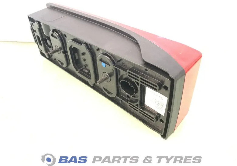 Scania Achterlicht gecomb. links Links Scania 2860829 - الضوء الخلفي - شاحنة: صور 2 Scania Achterlicht gecomb. links Links Scania 2860829 - الضوء الخلفي - شاحنة: صور 2