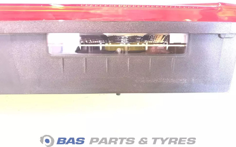Scania Achterlicht gecomb. links Links Scania 2860829 - الضوء الخلفي - شاحنة: صور 3 Scania Achterlicht gecomb. links Links Scania 2860829 - الضوء الخلفي - شاحنة: صور 3