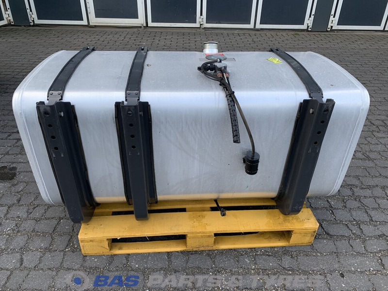 Scania Brandstoftank Scania 600 Liter 1790948 - خزان وقود - شاحنة: صور 3 Scania Brandstoftank Scania 600 Liter 1790948 - خزان وقود - شاحنة: صور 3