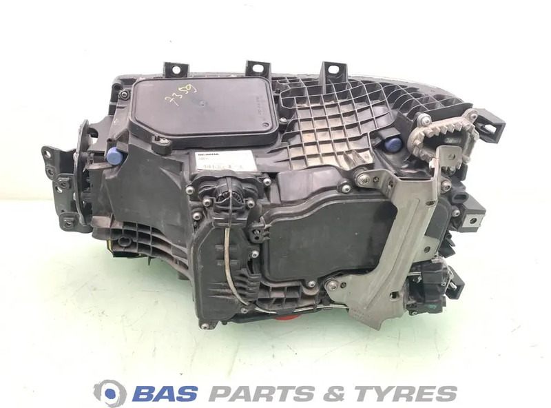 Scania Koplamp Rechts 2674391 - كشافات - شاحنة: صور 5 Scania Koplamp Rechts 2674391 - كشافات - شاحنة: صور 5