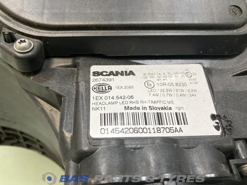 Scania Koplamp Rechts 2674391 - كشافات - شاحنة: صور 3 Scania Koplamp Rechts 2674391 - كشافات - شاحنة: صور 3