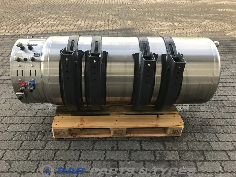 Scania LNG tank Scania 406 Liter 1776103 - خزان وقود - شاحنة: صور 3 Scania LNG tank Scania 406 Liter 1776103 - خزان وقود - شاحنة: صور 3