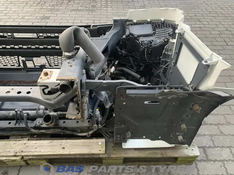 Scania R-Serie Bumper Scania 3082333 - كأس مترعة - شاحنة: صور 5 Scania R-Serie Bumper Scania 3082333 - كأس مترعة - شاحنة: صور 5