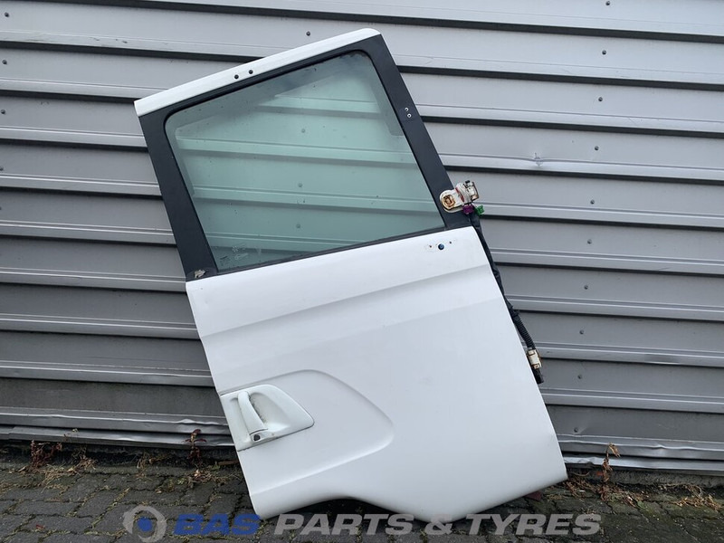 Scania R-Serie Portier Rechts Scania 1476535 - باب و قطع الغيار - شاحنة: صور 1 Scania R-Serie Portier Rechts Scania 1476535 - باب و قطع الغيار - شاحنة: صور 1