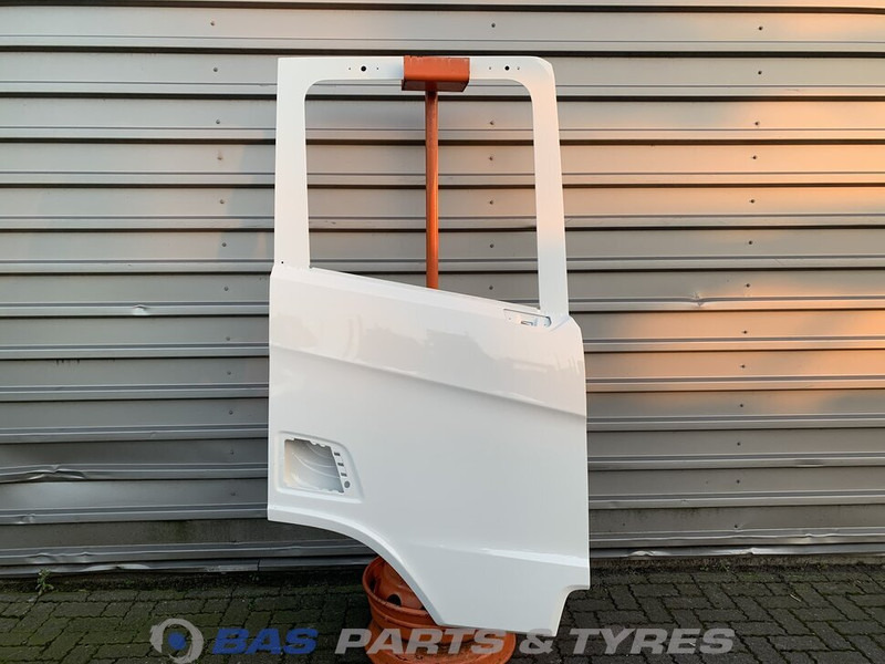 Scania R-Serie Portier Rechts Scania 2044984 - باب و قطع الغيار - شاحنة: صور 1 Scania R-Serie Portier Rechts Scania 2044984 - باب و قطع الغيار - شاحنة: صور 1