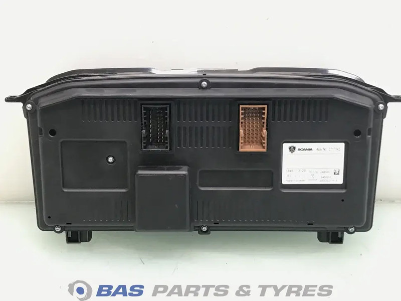 Scania S-Serie NextGen Instrumentenpaneel Scania 2717542 - لوحة القيادة - شاحنة: صور 2 Scania S-Serie NextGen Instrumentenpaneel Scania 2717542 - لوحة القيادة - شاحنة: صور 2