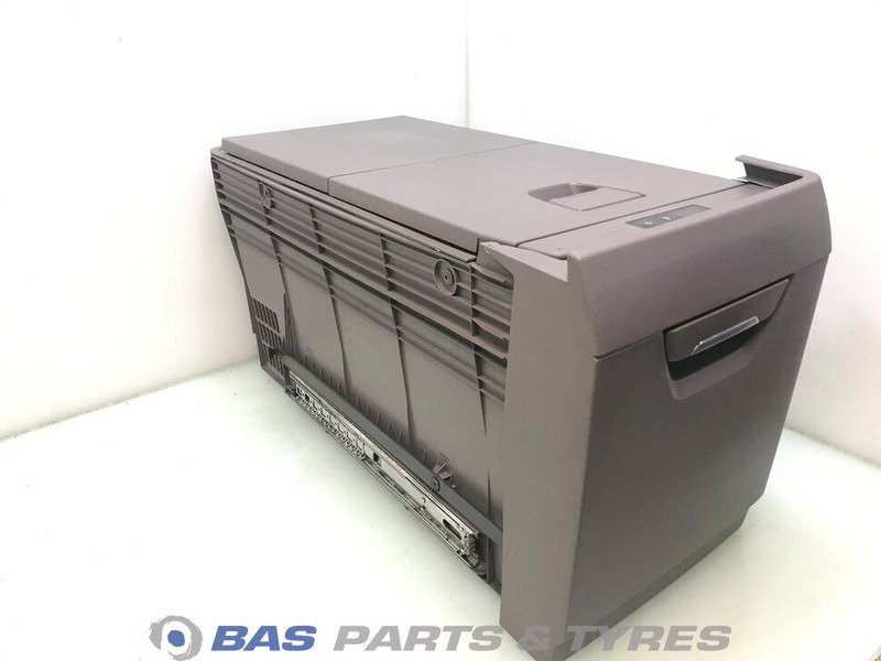 Scania S-Serie NextGen Koelkast Scania 40 Liter 2706575 - قطع الغيار - شاحنة: صور 1 Scania S-Serie NextGen Koelkast Scania 40 Liter 2706575 - قطع الغيار - شاحنة: صور 1