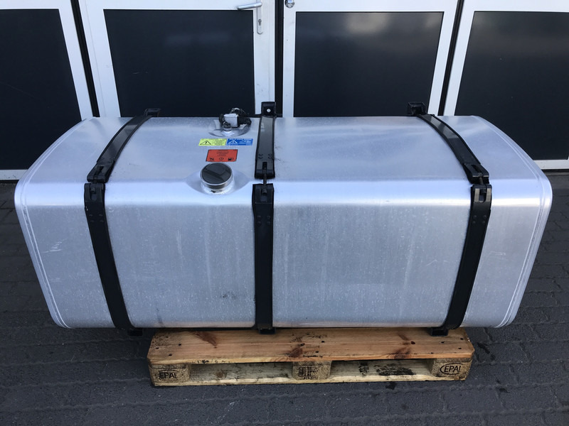 Scania  - خزان وقود - شاحنة: صور 1 Scania  - خزان وقود - شاحنة: صور 1