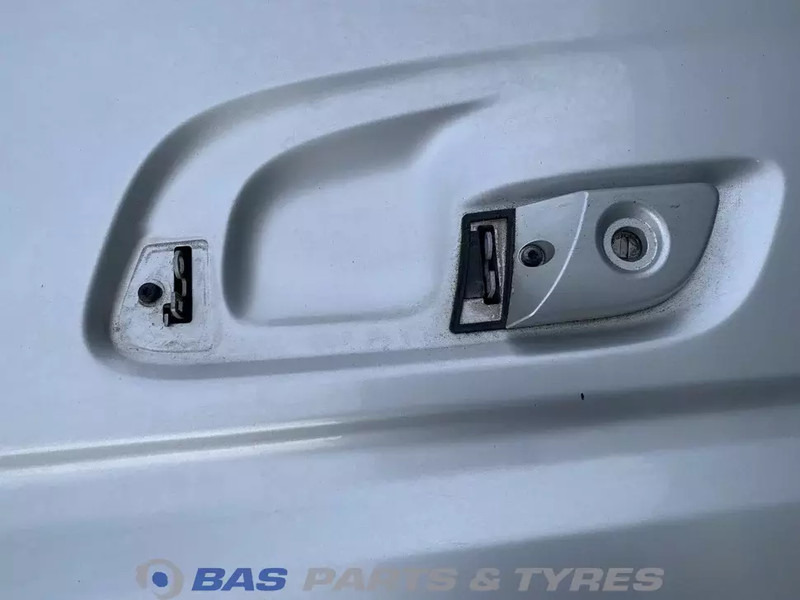 Volvo FH4 Portier Links Volvo 82183078 - باب و قطع الغيار - شاحنة: صور 3 Volvo FH4 Portier Links Volvo 82183078 - باب و قطع الغيار - شاحنة: صور 3