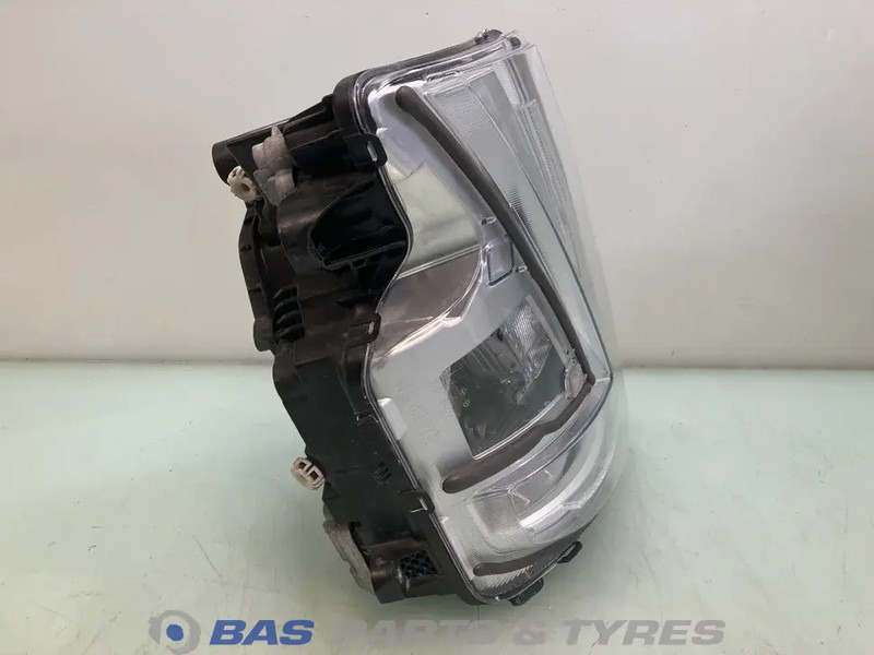 Volvo FH4B Koplamp Rechts 23752671 - كشافات - شاحنة: صور 4 Volvo FH4B Koplamp Rechts 23752671 - كشافات - شاحنة: صور 4