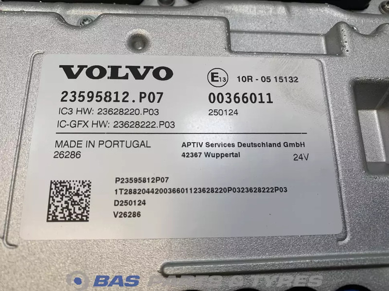 Volvo FH4B - لوحة القيادة - شاحنة: صور 3 Volvo FH4B - لوحة القيادة - شاحنة: صور 3