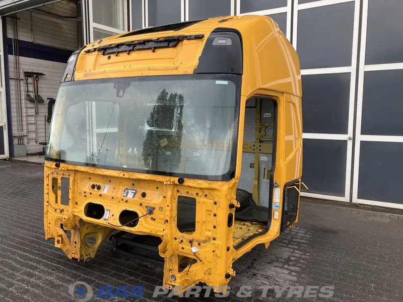 Volvo FH4 - الكابينة والداخلية - شاحنة: صور 1 Volvo FH4 - الكابينة والداخلية - شاحنة: صور 1