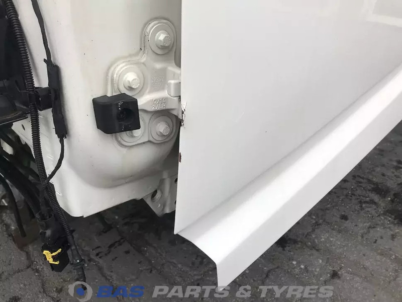 الكابينة والداخلية - شاحنة Volvo FH4: صور 12 الكابينة والداخلية - شاحنة Volvo FH4: صور 12