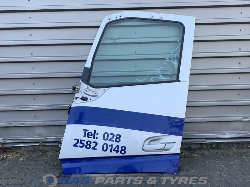 Volvo FH4 - باب و قطع الغيار - شاحنة: صور 1 Volvo FH4 - باب و قطع الغيار - شاحنة: صور 1
