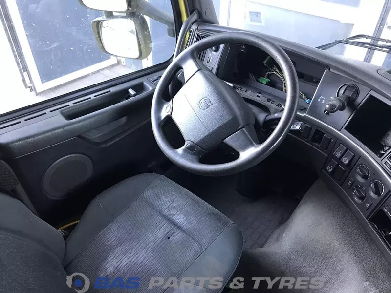 Volvo FM3 - الكابينة والداخلية - شاحنة: صور 5 Volvo FM3 - الكابينة والداخلية - شاحنة: صور 5