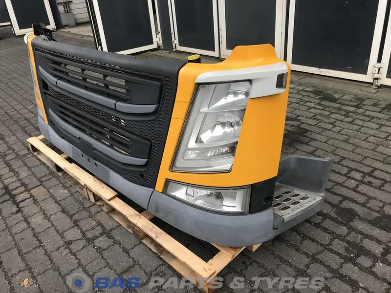 Volvo FM4 Bumper Volvo 21963534 - كأس مترعة - شاحنة: صور 2 Volvo FM4 Bumper Volvo 21963534 - كأس مترعة - شاحنة: صور 2
