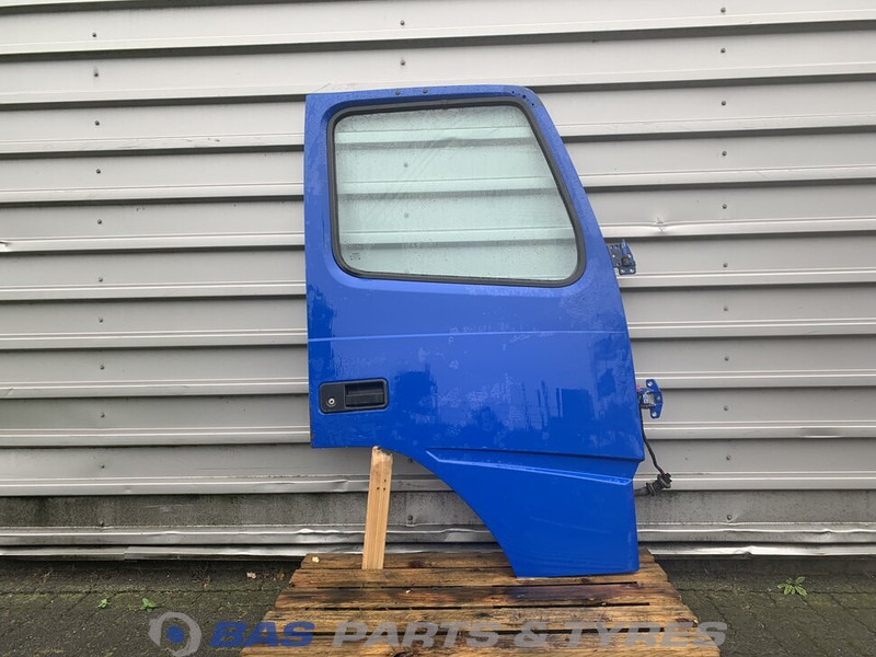 Volvo FM4 - باب و قطع الغيار - شاحنة: صور 1 Volvo FM4 - باب و قطع الغيار - شاحنة: صور 1