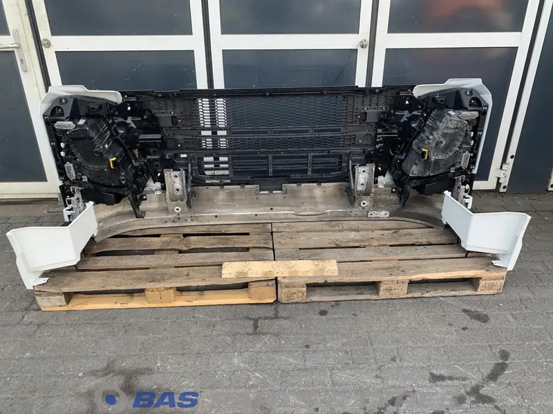 Volvo FM5 Bumper Volvo 21316576 - كأس مترعة - شاحنة: صور 5 Volvo FM5 Bumper Volvo 21316576 - كأس مترعة - شاحنة: صور 5