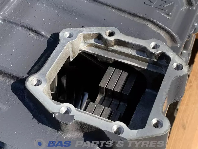 ZF FL Euro 6 Volvo ATO1056 Versnellingsbak 6AS1000 TO - علبة التروس - شاحنة: صور 5 ZF FL Euro 6 Volvo ATO1056 Versnellingsbak 6AS1000 TO - علبة التروس - شاحنة: صور 5