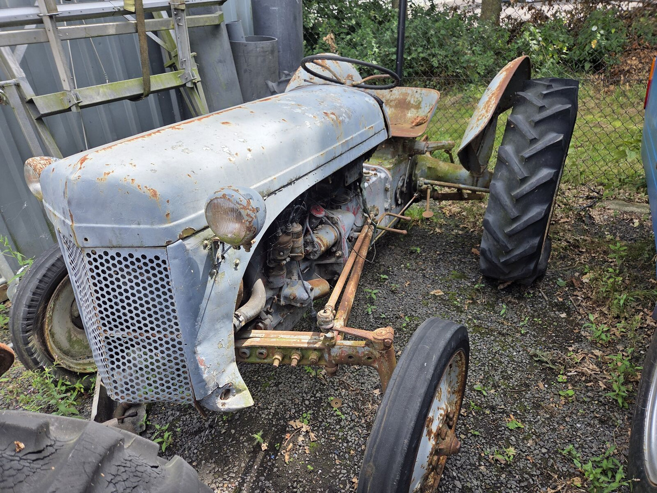 Massey Ferguson TEA 20 / TED 20 wielen trekker - جرار: صور 4 Massey Ferguson TEA 20 / TED 20 wielen trekker - جرار: صور 4