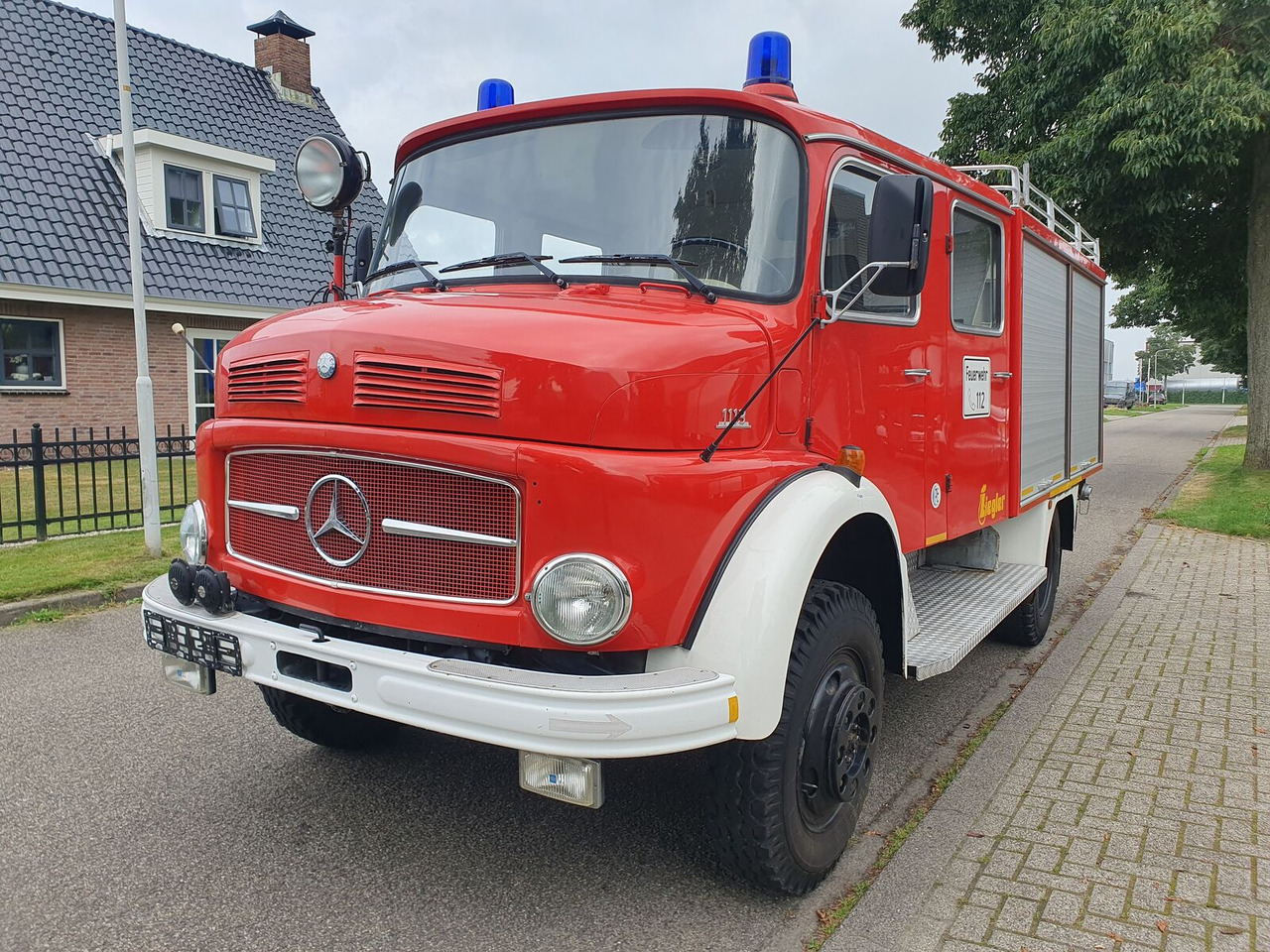 Mercedes-Benz Mercedes LAF 1113 B 4WD | 6-cilinder Turbo (Overland Camper) brandweerwagen - المطافئ: صور 1 Mercedes-Benz Mercedes LAF 1113 B 4WD | 6-cilinder Turbo (Overland Camper) brandweerwagen - المطافئ: صور 1