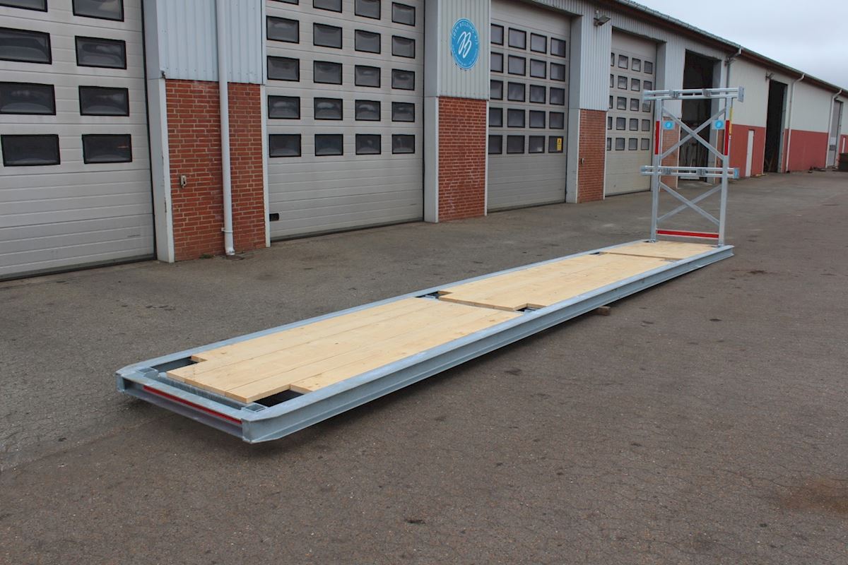 Innenlader pallet - جسم الشاحنة المسطحة: صور 1 Innenlader pallet - جسم الشاحنة المسطحة: صور 1