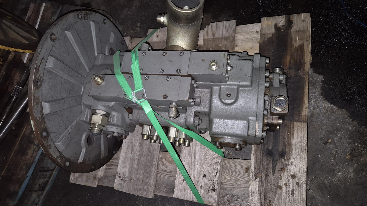 BOMBA LPVD075. LIEBHERR A904 - مضخة هيدروليكية - آلات البناء: صور 2 BOMBA LPVD075. LIEBHERR A904 - مضخة هيدروليكية - آلات البناء: صور 2