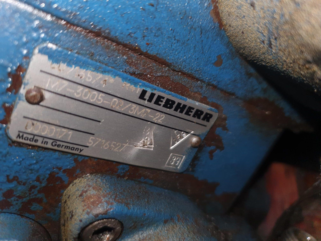 Distribuidor para Liebherr L564. M7305-02/3M7-22 - قطع الغيار - اللودر بعجل: صور 2 Distribuidor para Liebherr L564. M7305-02/3M7-22 - قطع الغيار - اللودر بعجل: صور 2