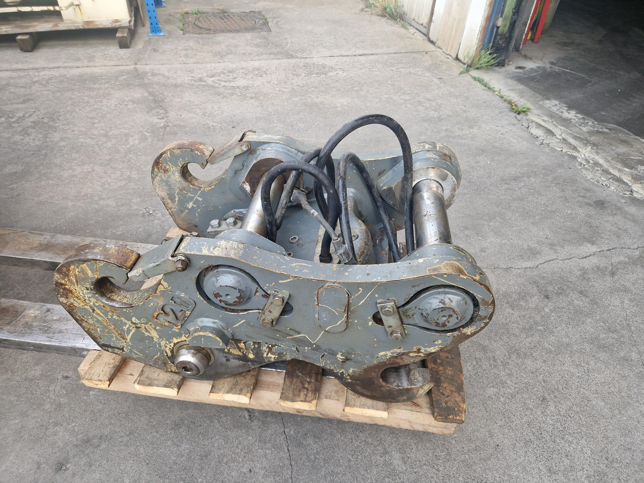 ENGANCHE RAPIDO LIEBHERR SWA48 - وصلة الربط للمعدات المعلقة - آلات البناء: صور 2 ENGANCHE RAPIDO LIEBHERR SWA48 - وصلة الربط للمعدات المعلقة - آلات البناء: صور 2