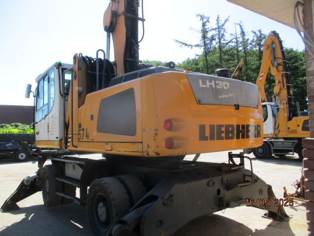 حفارة النقل والشحن LIEBHERR LH30 M: صور 6