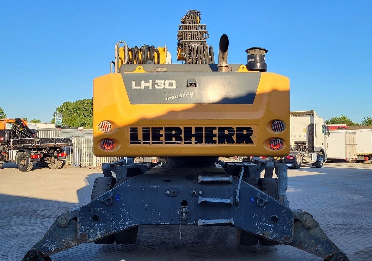 تأجير LIEBHERR LH30M LIEBHERR LH30M: صور 11 تأجير LIEBHERR LH30M LIEBHERR LH30M: صور 11