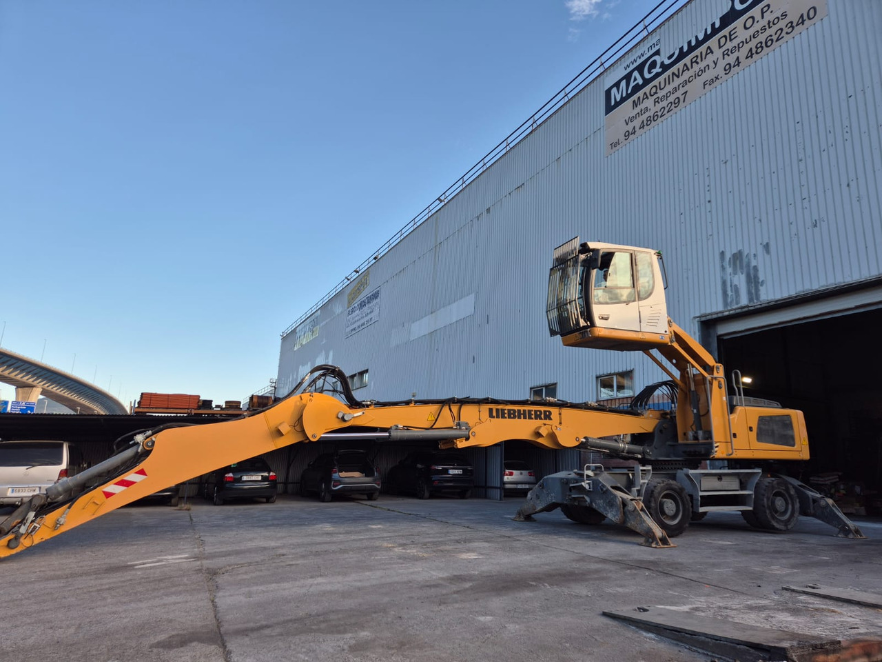 LIEBHERR LH30M - حفارة النقل والشحن: صور 3 LIEBHERR LH30M - حفارة النقل والشحن: صور 3