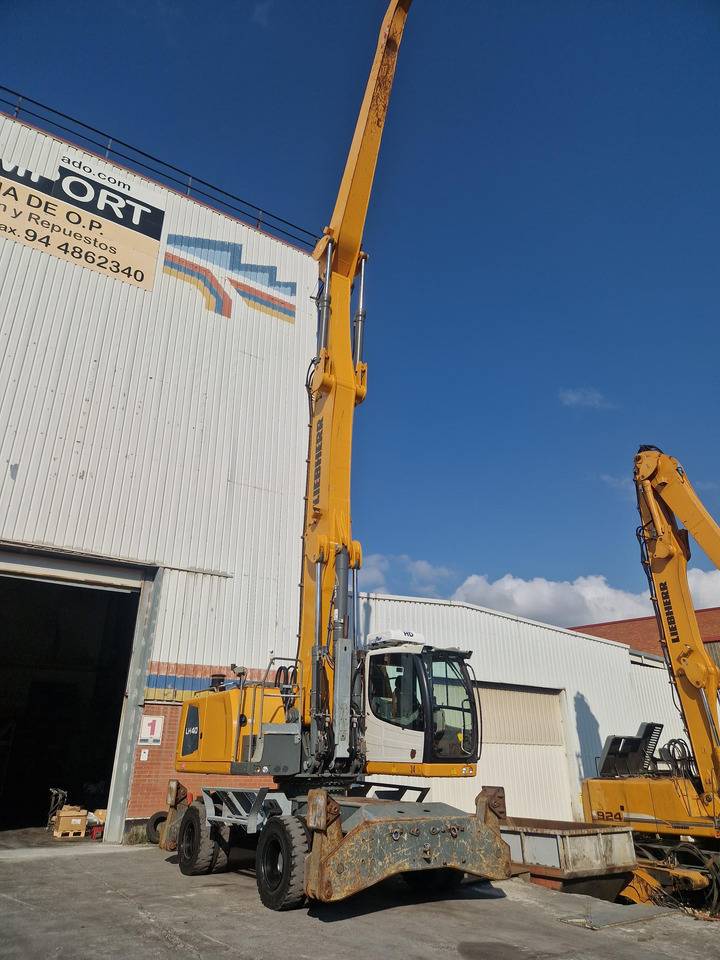 LIEBHERR LH40M - حفارة النقل والشحن: صور 2 LIEBHERR LH40M - حفارة النقل والشحن: صور 2