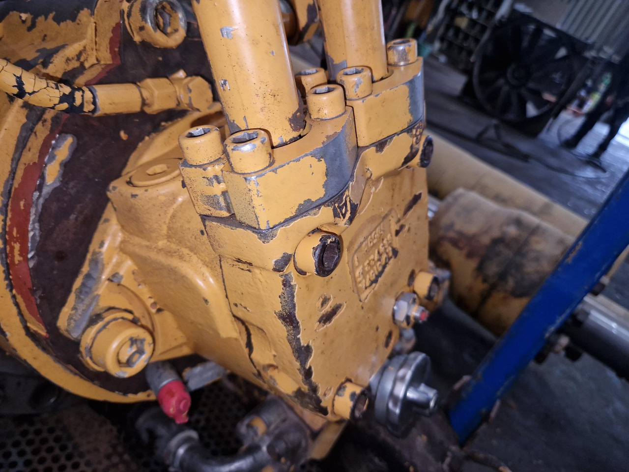 MOTOR DE GIRO FMF090 R944 - محرك هيدروليكي - آلات البناء: صور 2 MOTOR DE GIRO FMF090 R944 - محرك هيدروليكي - آلات البناء: صور 2