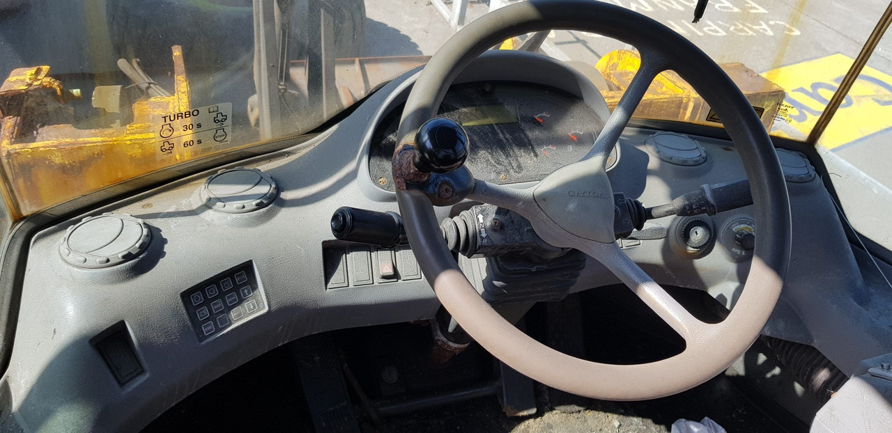 VOLVO L90D S/N 33264 - اللودر بعجل: صور 3 VOLVO L90D S/N 33264 - اللودر بعجل: صور 3