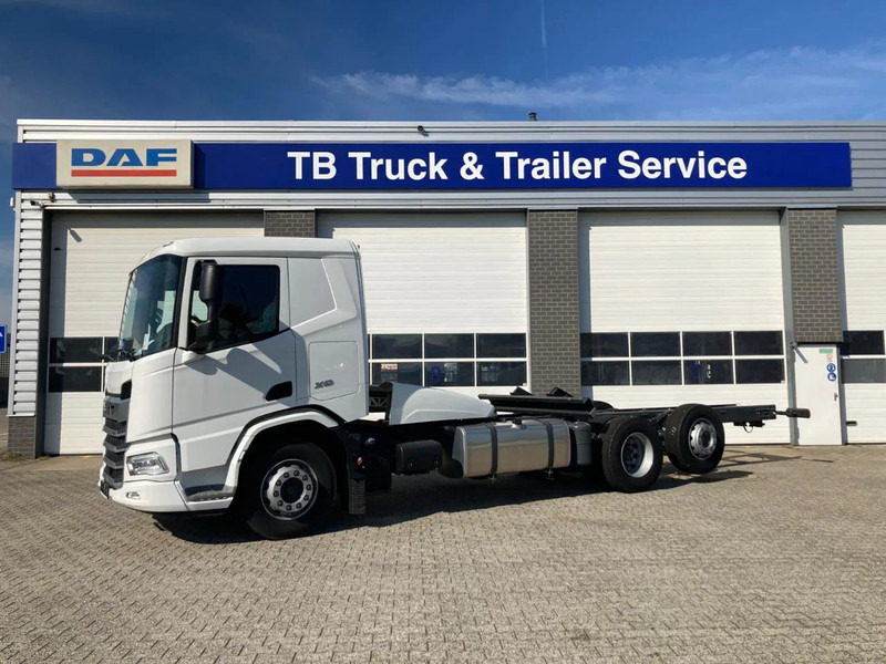 DAF XD 450 FAN CHASSIS SLEEPER CAB PTO STEERING LIFTAXLE 480WB - NEW - الشاسيه شاحنة: صور 1 DAF XD 450 FAN CHASSIS SLEEPER CAB PTO STEERING LIFTAXLE 480WB - NEW - الشاسيه شاحنة: صور 1