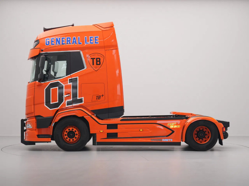 DAF XG+ 530 FT SHOWTRUCK FULL AIR PTO PREP SPEAKERS B3 ALARM ''GENERAL LEE'' - شاحنة جرار: صور 3 DAF XG+ 530 FT SHOWTRUCK FULL AIR PTO PREP SPEAKERS B3 ALARM ''GENERAL LEE'' - شاحنة جرار: صور 3