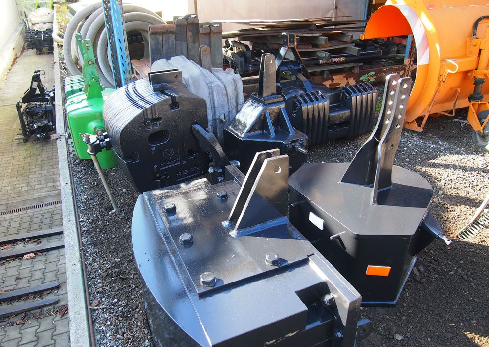 Balast obciążnik do John Deere, Deutz, Fendt, Massey Ferguson, New Holland - ثقل موازن: صور 1 Balast obciążnik do John Deere, Deutz, Fendt, Massey Ferguson, New Holland - ثقل موازن: صور 1