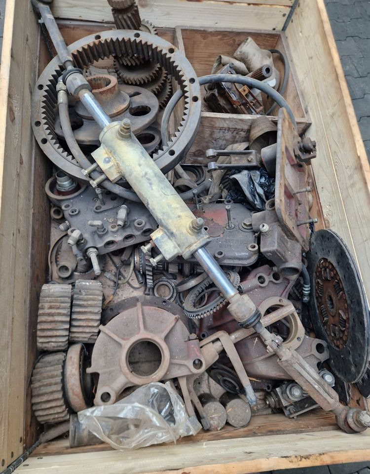 Części do Ciągnika Massey Ferguson MF 3000, 6000 Części do skrzyni biegów - علبة التروس و قطع الغيار - الآلات والماكينات الزراعية: صور 1 Części do Ciągnika Massey Ferguson MF 3000, 6000 Części do skrzyni biegów - علبة التروس و قطع الغيار - الآلات والماكينات الزراعية: صور 1