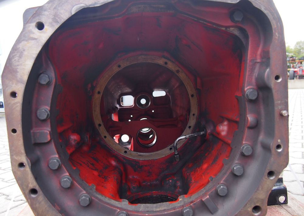 Części do Ciągnika Massey Ferguson MF 3060, 3070, 3080, 3090 Obudowa skrzyni biegów MF 3000, 3100, 6000 - علبة التروس و قطع الغيار - الآلات والماكينات الزراعية: صور 4 Części do Ciągnika Massey Ferguson MF 3060, 3070, 3080, 3090 Obudowa skrzyni biegów MF 3000, 3100, 6000 - علبة التروس و قطع الغيار - الآلات والماكينات الزراعية: صور 4