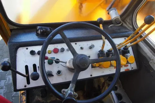 Dźwig Demag V72 1991 Dźwig żuraw Demag V72 12T 13m - موبايل كرين: صور 4 Dźwig Demag V72 1991 Dźwig żuraw Demag V72 12T 13m - موبايل كرين: صور 4