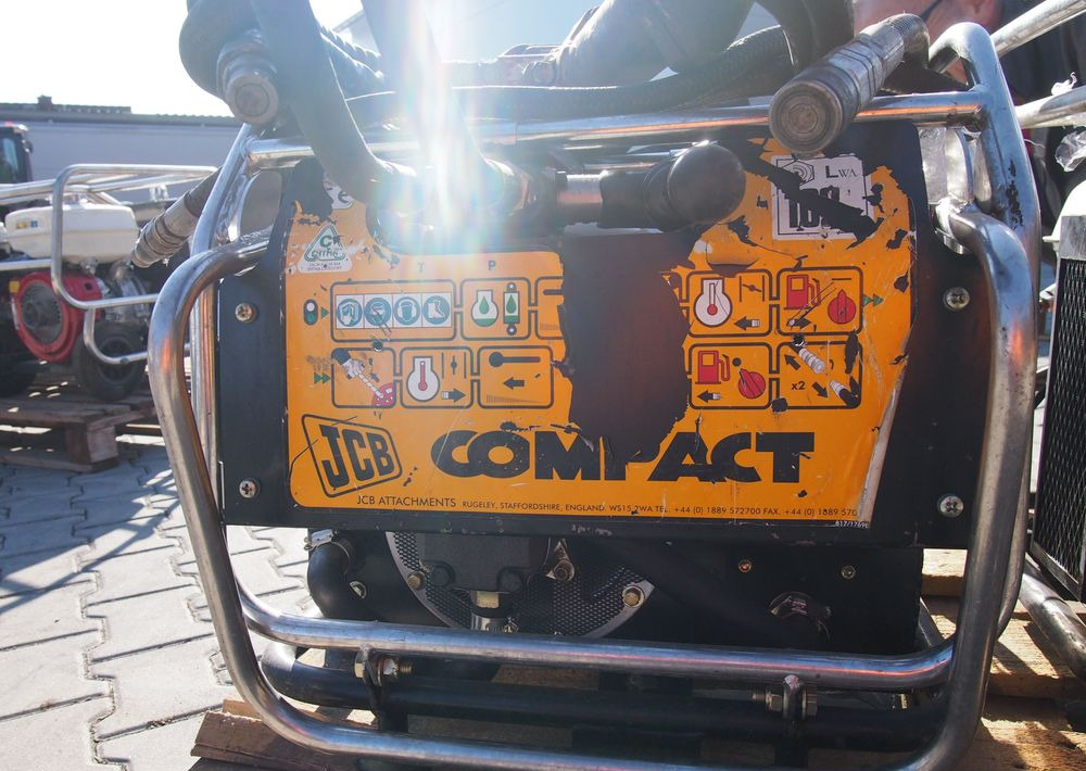 Młot hydraulczny wyburzeniowy JCB COMPACT 2010 Agregat hydrauliczny do młota wyburzeniowego JCB - معدات البناء: صور 3 Młot hydraulczny wyburzeniowy JCB COMPACT 2010 Agregat hydrauliczny do młota wyburzeniowego JCB - معدات البناء: صور 3