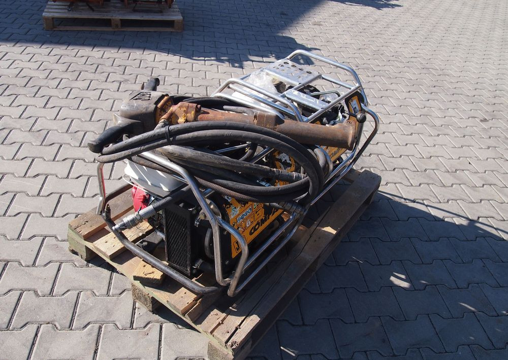 Młot hydraulczny wyburzeniowy JCB COMPACT 2010 Agregat hydrauliczny do młota wyburzeniowego JCB - معدات البناء: صور 2 Młot hydraulczny wyburzeniowy JCB COMPACT 2010 Agregat hydrauliczny do młota wyburzeniowego JCB - معدات البناء: صور 2